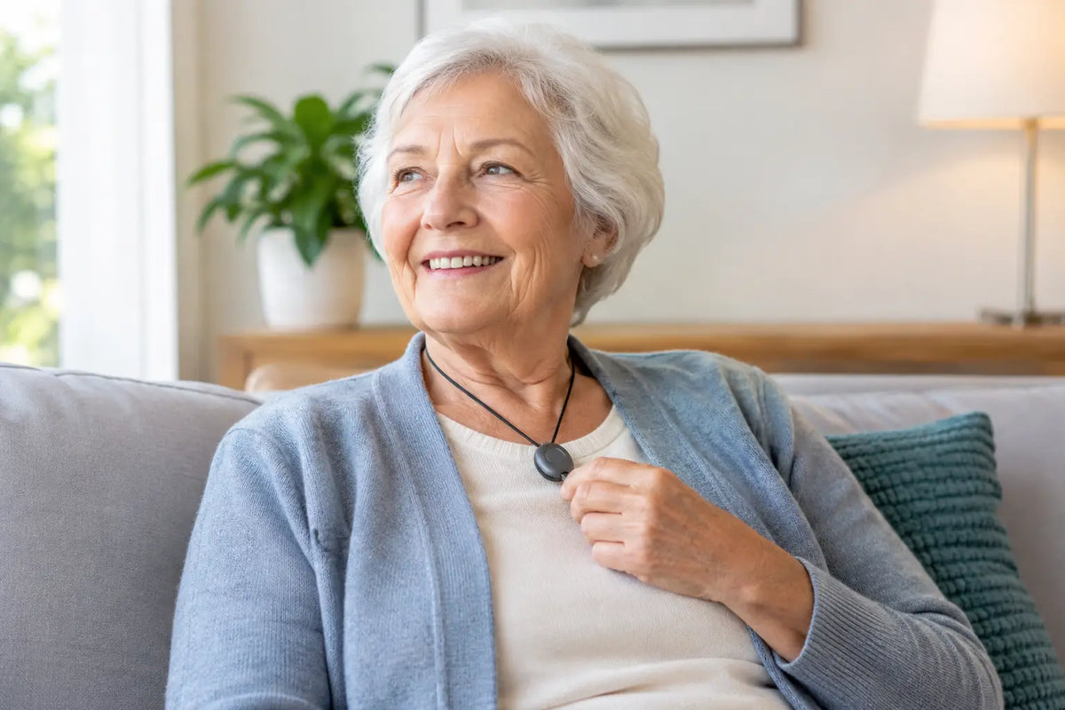 Een discrete senioren tag voor snel contact